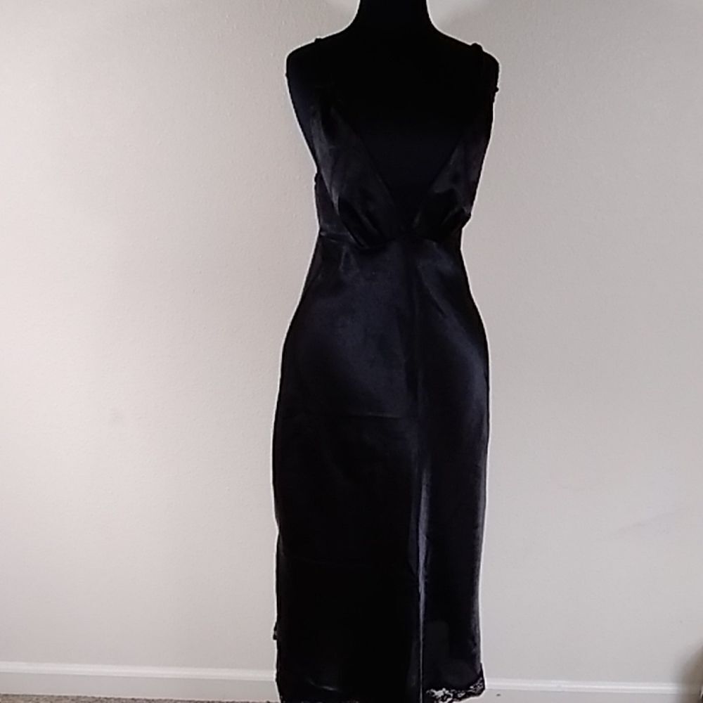 Secret Treasures TH Women Nightbown Size S - Picture 2 of 16